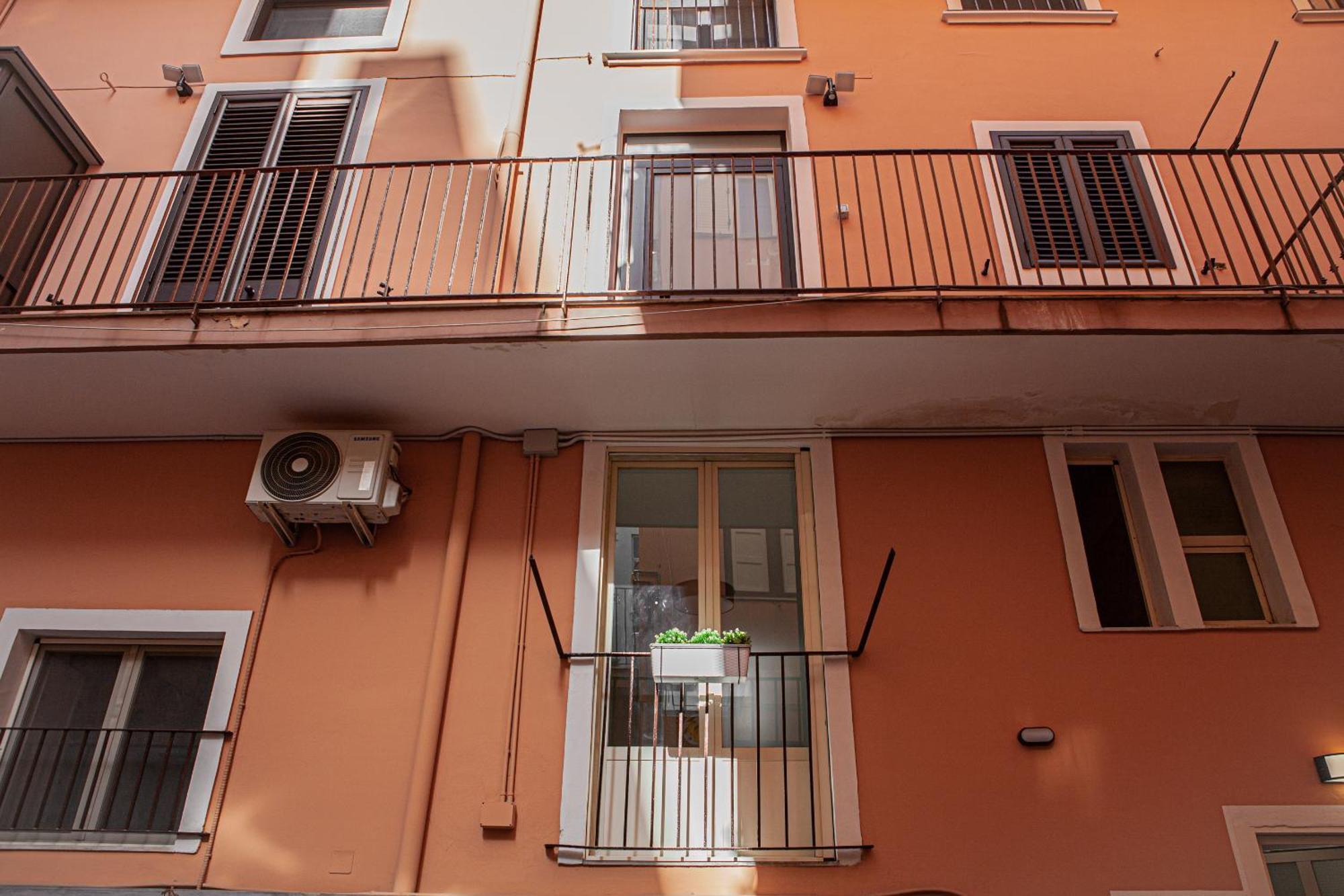 Ruggero Settimo - Holiday Houses Catania-Fontanarossai nemzetközi repülőtér Kültér fotó